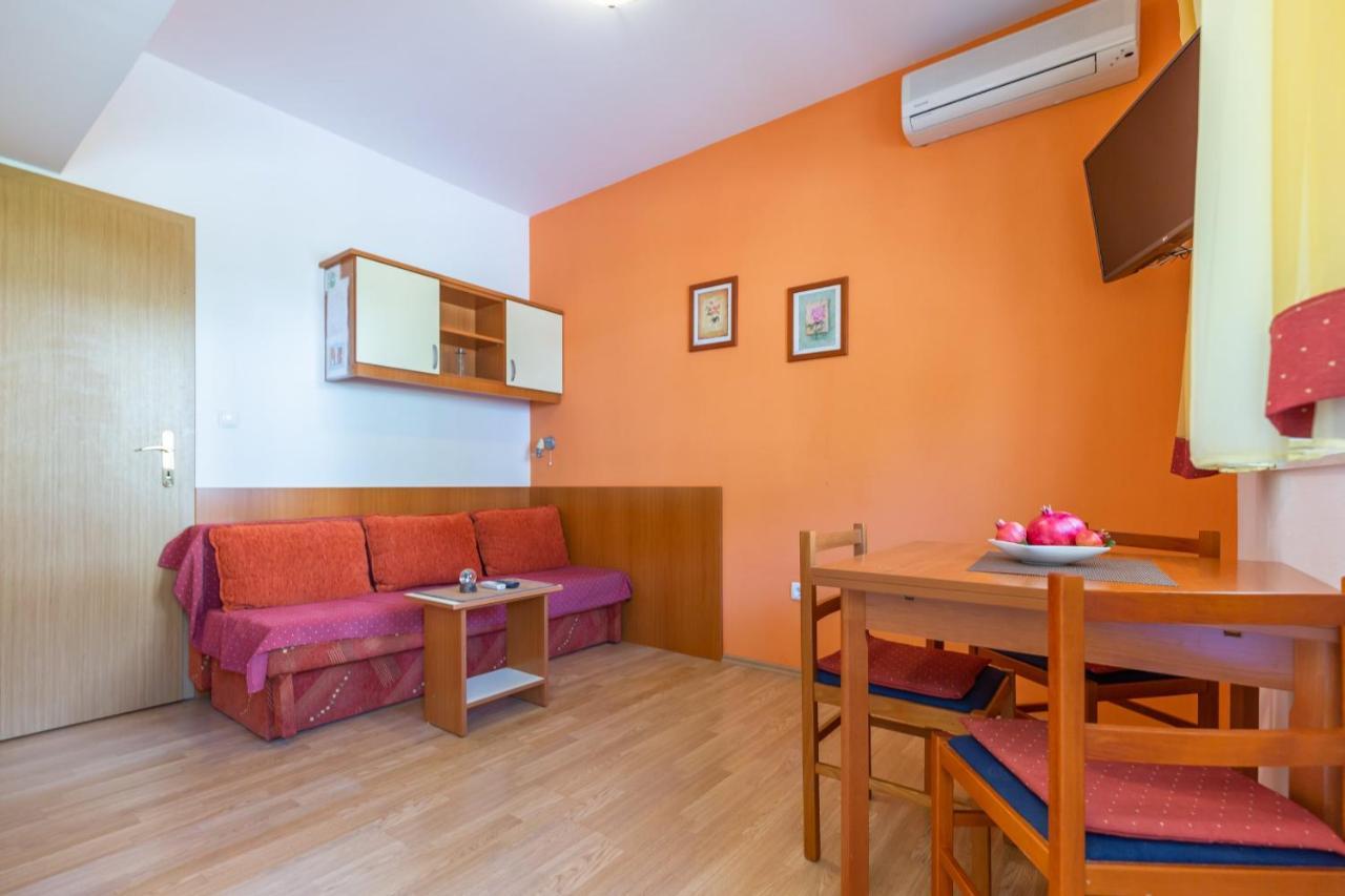 Villa Rossa 2 Tučepi Buitenkant foto